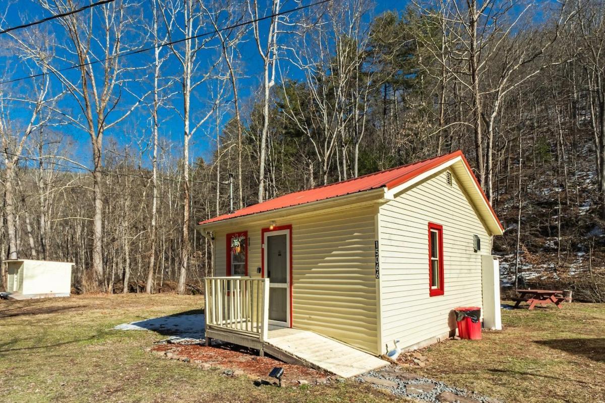 Quaint Cabin By The Creek Private Pipestem 외부 사진